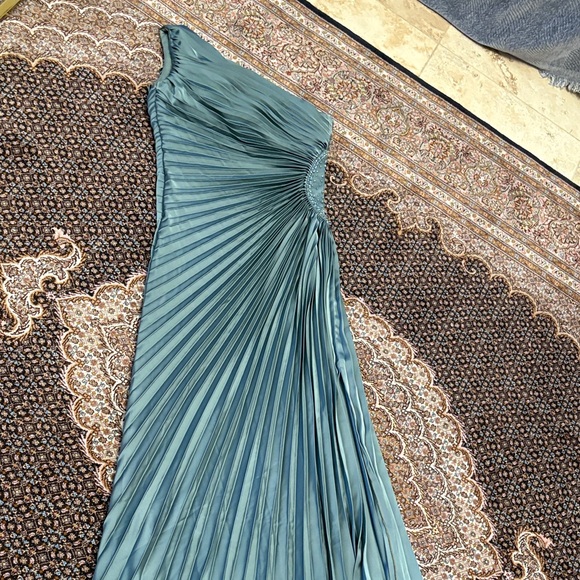 SHAN Strapless Teal Pleated Dress - Picture 1 of 9